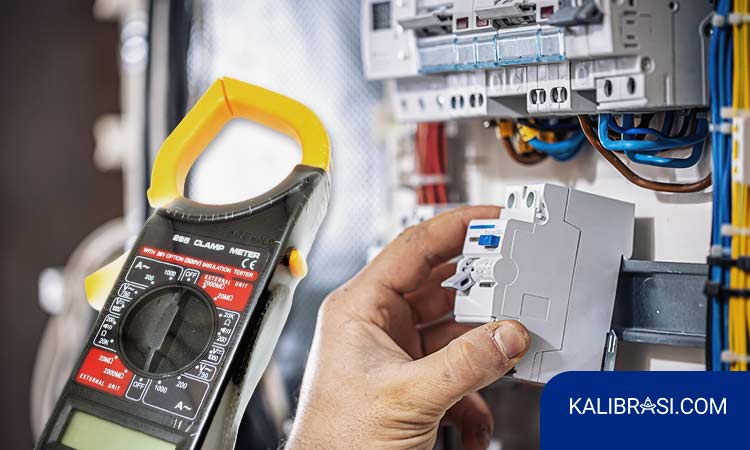 kalibrasi tang ampere